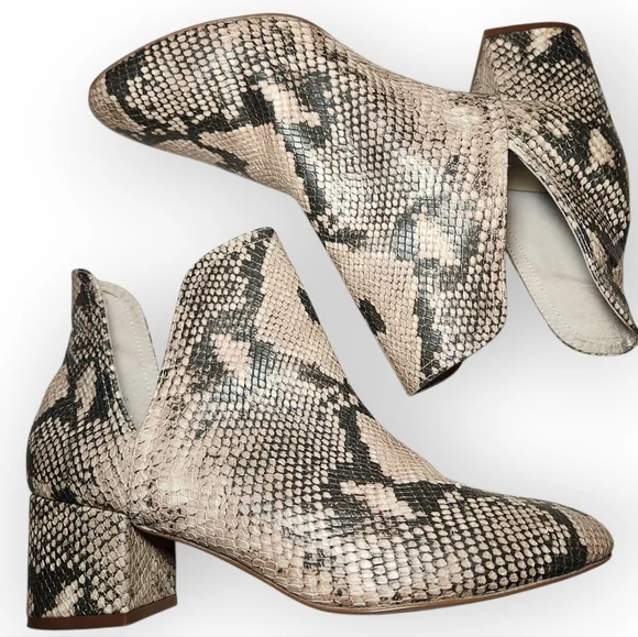 Steve Madden Womens Sz 8.5 Snakeskin Print Ankle Booties Block Heel Side Slits - Picture 1 of 8